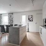Spacious 2br View With Sauna & Balcony Jyväskylä