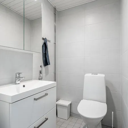 Spacious 2br View With Sauna & Balcony Apartment *