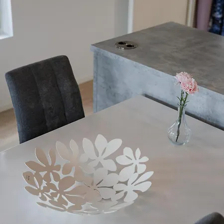 Spacious 2br View With Sauna & Balcony *