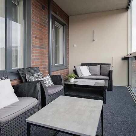 Spacious 2br View With Sauna & Balcony Apartment *